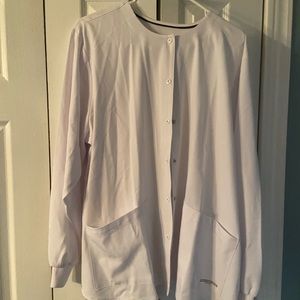NWOT. Sketchers white scrub jacket 2x